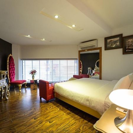 Adela Hotel Ho Chi Minh City Bagian luar foto